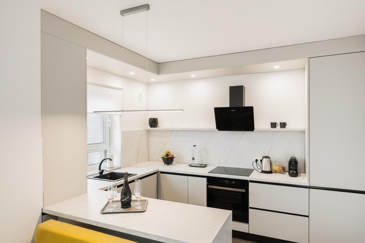 Skylark - Zurich Studio With Terrace & Mountain View บราชอฟ ภายนอก รูปภาพ